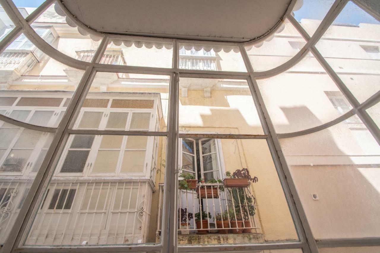 Apartamento Del Arqueologo De Cádiz Buitenkant foto